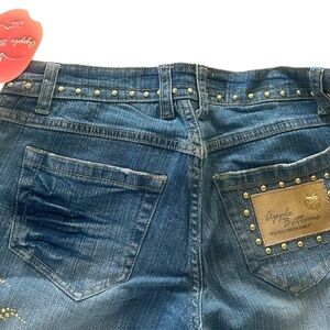 Apple Bottoms Blue Denim with Stud Accents‎ size 3/4